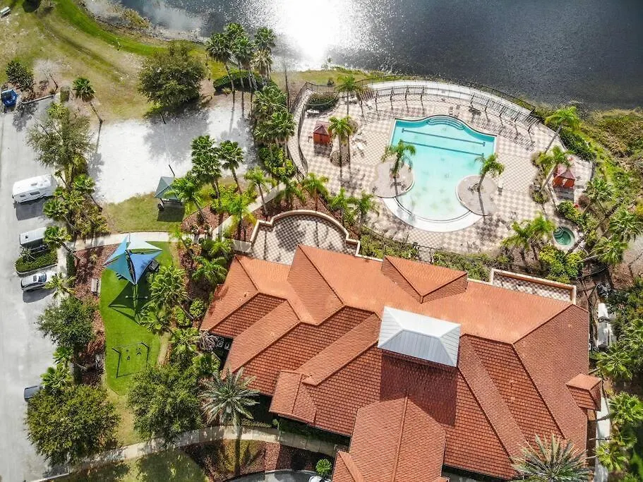 Disney Area Pool Home - 6Br/4.5Ba - 12 Guests Davenport