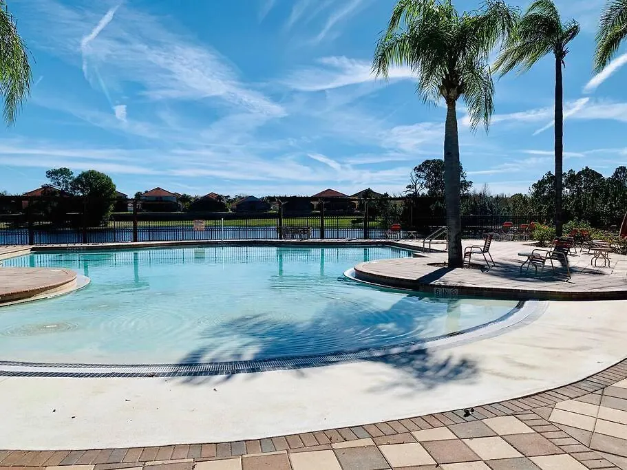 Disney Area Pool Home - 6Br/4.5Ba - 12 Guests Davenport 0*,  Amerikai Egyesült Államok