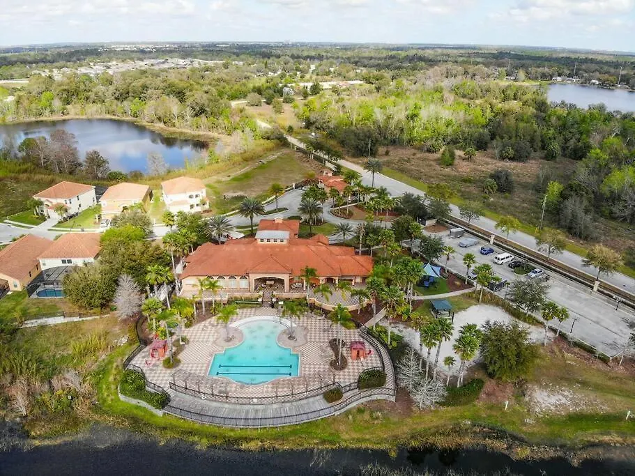 Villa Disney Area Pool Home - 6Br/4.5Ba - 12 Guests Davenport